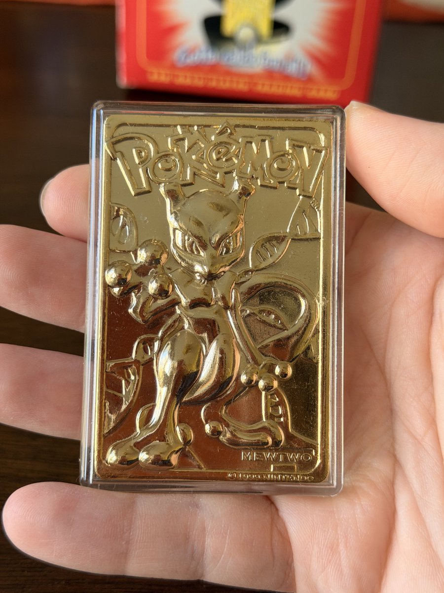 BritBrat tweet media