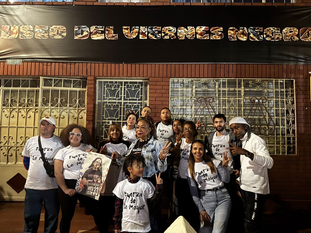 AFNEMO_'s tweet photo. Con @delmarpizarro se hace camino el buen vivir, la protección de la naturaleza, el respeto a la diversidades y la fuerza de los Pueblos Negros Afrocolombianos e Indígenas en Bakata Bogotá.

Somos Fuerza para #aMar, Fuerza de La Paz #FuerzadelaMayor https://t.co/gPn4WheUez