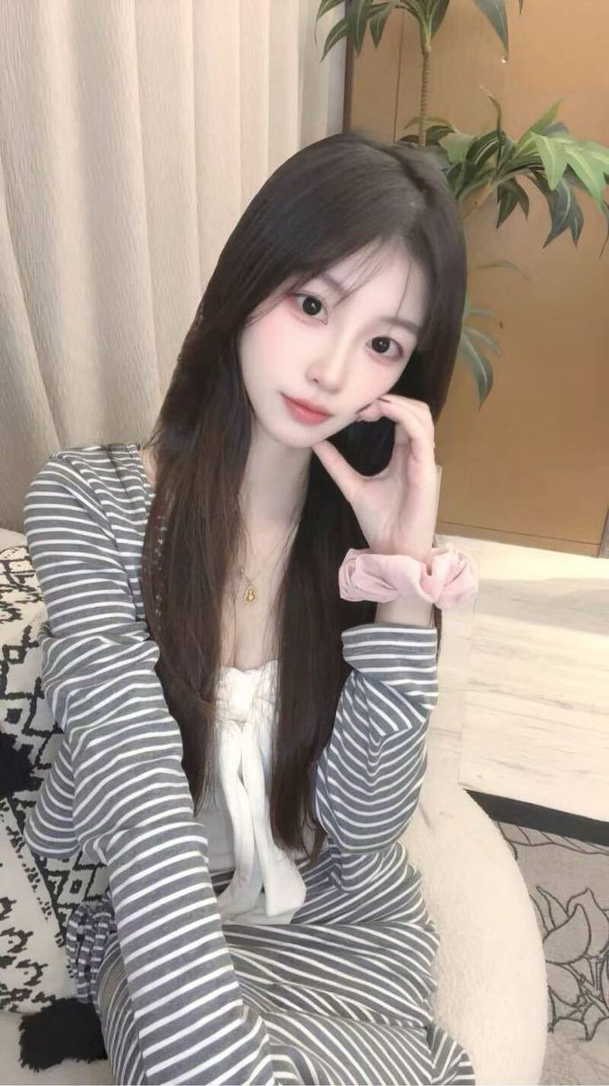 黄推福利内容 - 灵灵全球cos外围经济(全国独家资源)的精彩图片 福利姬灵灵全球cos外围经济(全国独家资源)分享的黄推图片3 - 网红私拍内容