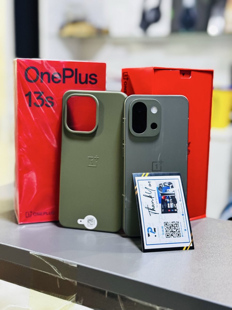Oneplus 13s 

12GB +256GB~ Kshs 78,000
12GB+512GB~Kshs 86,000

•Display- 6.32 inch LTPO AMOLED ,1B colors,120Hz ,2160Hz PWM, Dolby vision, HDR10+, HDR VIVID
•Android 15 Oxygen OS 15
•Chipset -Snapdragon 8 elite (3nm)
•CPU-4.32 GHz
•Main Camera-50 MP+50 MP
•Selfie -32MPUnder