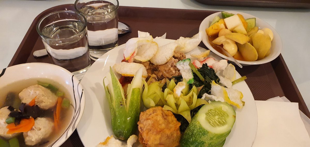 suseno212's tweet image. SELAMAT MAKAN SIANG

Salam sehat, sukses dan bahagia selalu
#sambelbuseno #obatlaparsuseno #warungbuseno #makansiang #lunch