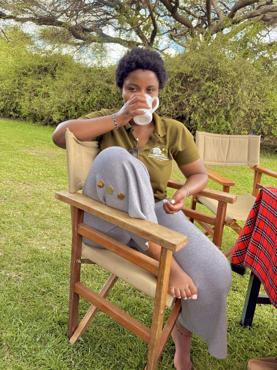 Mercymasai3's tweet image. Good morning from Camp onteppesi , Amboseli 😊. Ile shingo ya upanga ndio hiyo 😁😝.