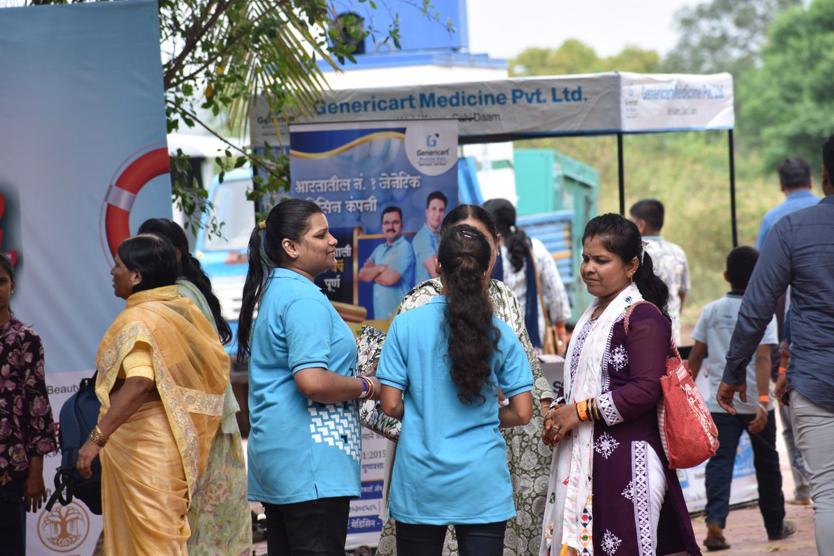 Genericartmed's tweet image. Proud moments at the MY FM Event! 🎉
Genericart Medicine was honoured as Chief Guest — spreading awareness on affordable healthcare &amp;amp; #SaveUpTo90% on medicines 💊📲
Excited visitors also explored our Franchise Opportunity! 🙌
#Genericart #MY_FM