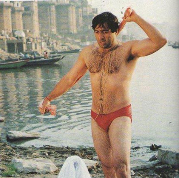 aka911_'s tweet image. Bro hasn’t seen peak Sunny Deol  in 90s