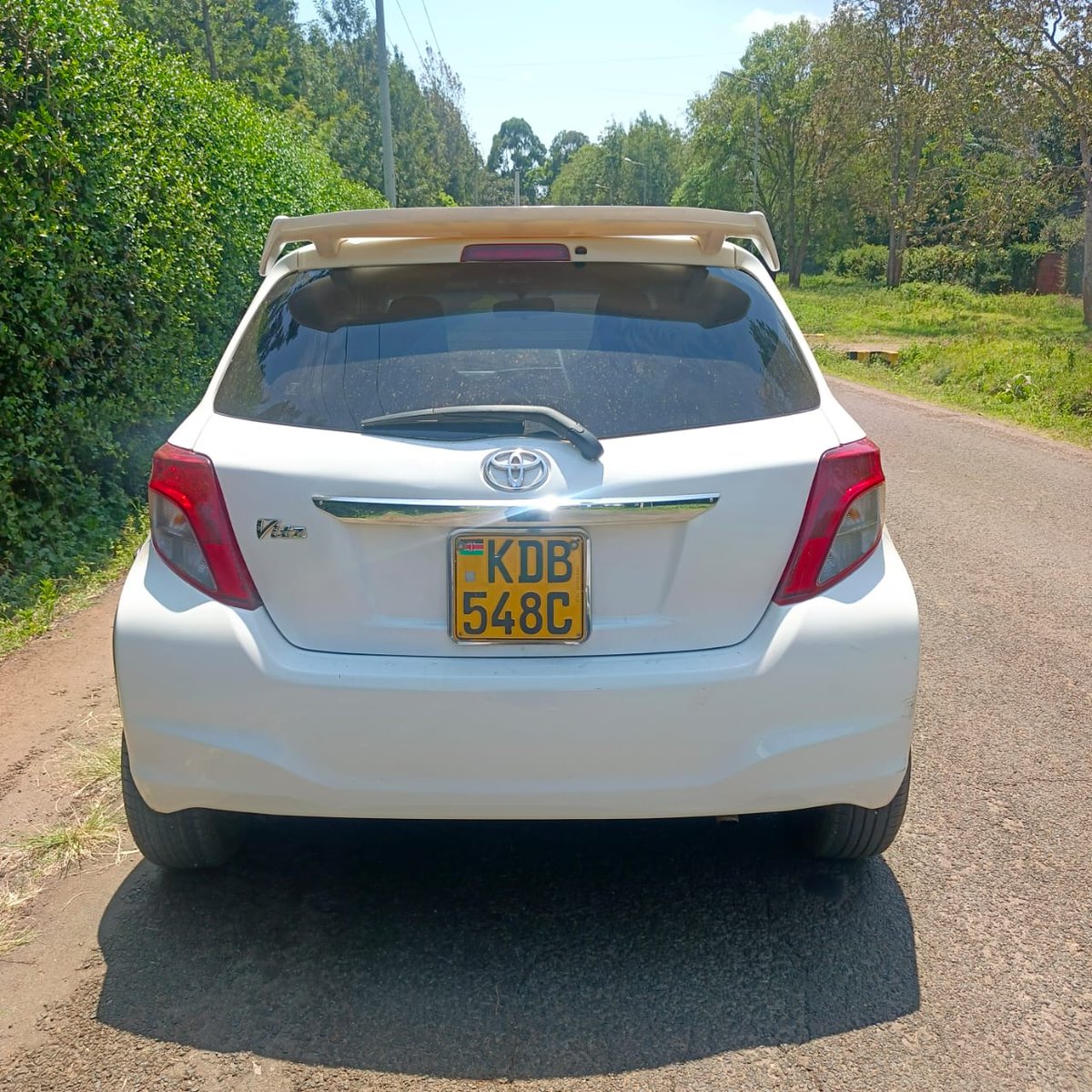 swiftmikes's tweet image. FOR SALE: 2013 TOYOTA VITZ.
1000cc 1KR-FE 
CVT Transmission
Alloy wheels 
Price: 750,000 KES
📞 0792 806474.
