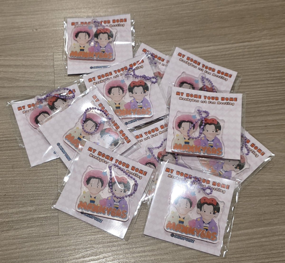 CHAPIMz's tweet image. Giveaway ✨️🎊
📍IDEAL LIVE, BRAVO BKK
🗓 15 NOVEMBER 2025
KEYCHAIN 50 PCS
มีพวงกุญแจ #แม็กกี้บาส ไปแจก 50 ชิ้นนะครับ มารับน้องไปเลี้ยงกันได้ 
เดี๋ยวไปถึงหน้างานจะแจ้งอีกทีว่าอยู่ตรงไหนนะครับ
#MaxkyBas1stFM #MaxkyBas
#maxky_rp #บาสเด็กอ้วนที่แท้จริง