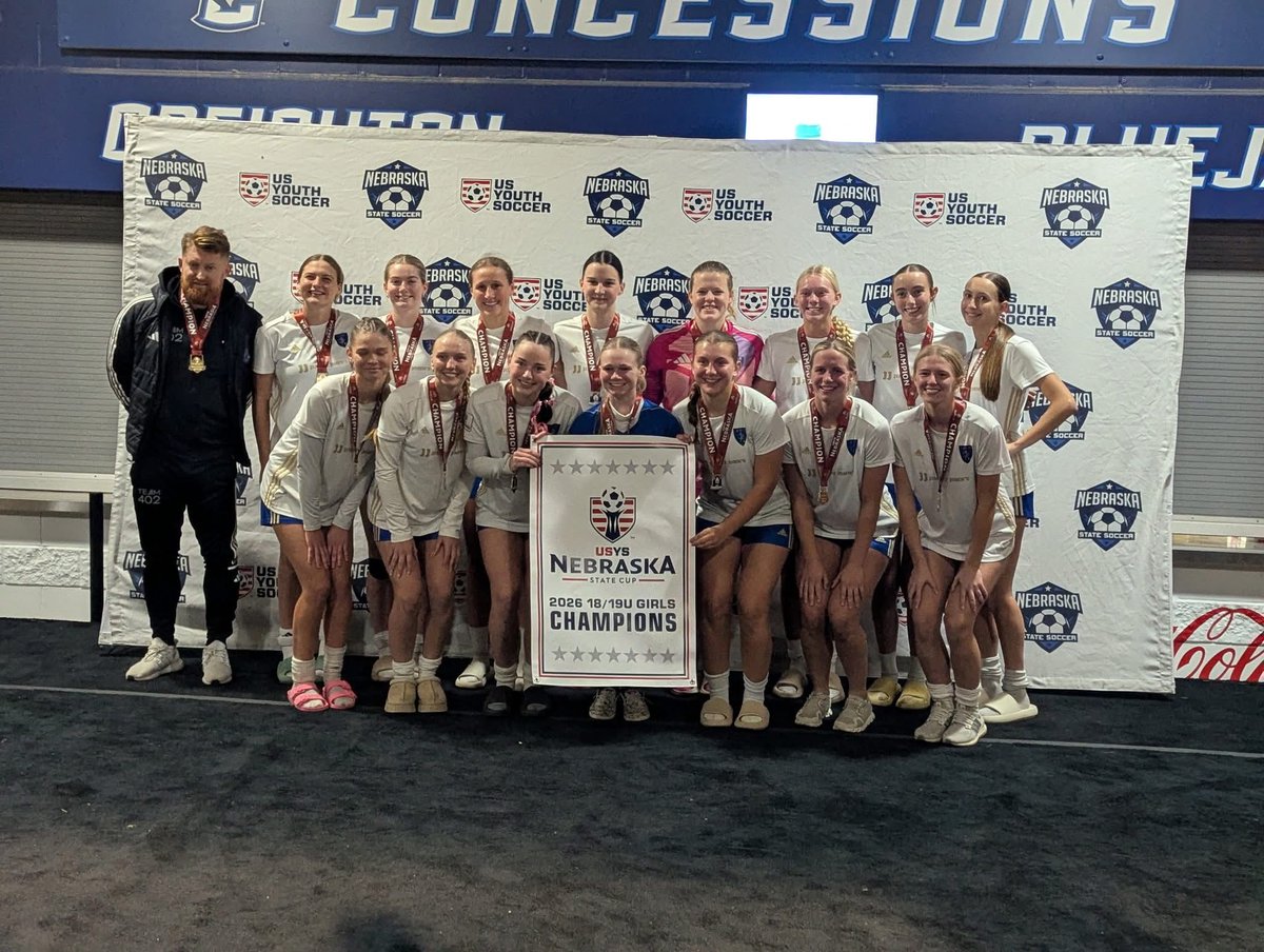 402DA_'s tweet image. 🏆 2007-08 Girls — State Champions! 🏆

Relentless. Ruthless. Triumphant.

Congratulations to the 2007-08 girls on capturing the State Championship!

#StateChamps #LincolnsTeam