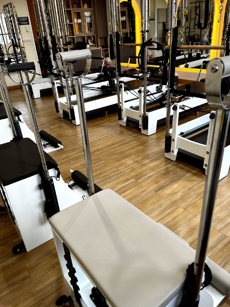 Habis pilates sih bawaannya selalu pengen merem yak 🙃 Bisi kebablasan tidur kudu jemput si bos 👧🏻