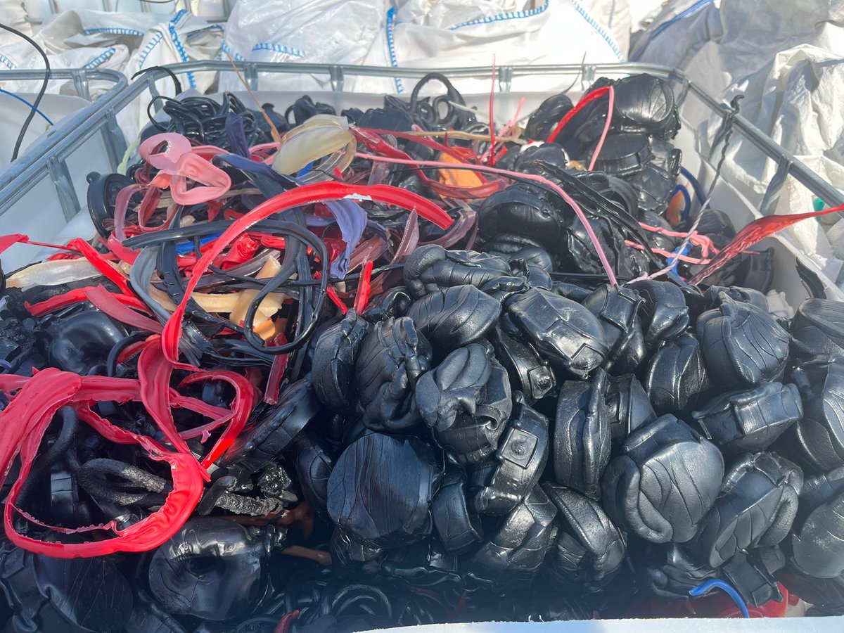 Foursfze's tweet image. PVC Lumps
Available
Interested Buyers may contact
WhatsApp: +971506802492
E-mail: info@foursfze.com and bdm@foursfze.com

Whatsapp: whatsapp.com/channel/0029Va…

#PVCLumps
#PVCRecycling
#PVCWaste
#PVCMaterial
#RecycledPVC
#PlasticRecycling
#PlasticScrap
#PVCGranules
#PVCCompound