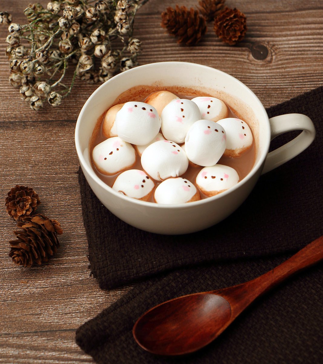 そろそろホットココアが恋しくなる季節だね（・▴・）ｲﾚｽｷﾞｼﾞｬﾅｲｶ?