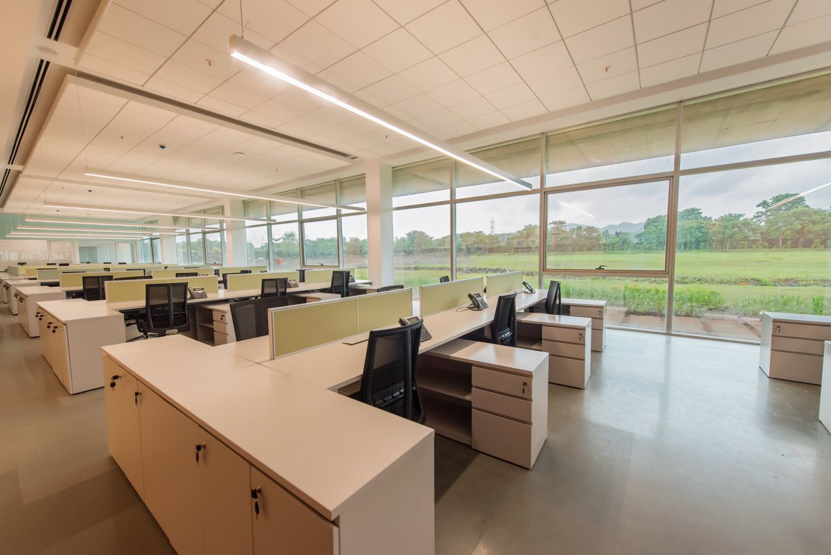 RKINTERIORS_PL's tweet photo. 45,000 sq. ft. of smart, functional spaces executed to perfection through our Civil &amp; Interior expertise.

Built for performance. Delivered by RK Interiors.

#RKInteriors #OfficeInteriors #CommercialProjects #TurnkeySolutions #QualityCraftsmanship https://t.co/0YhkrXAXSU