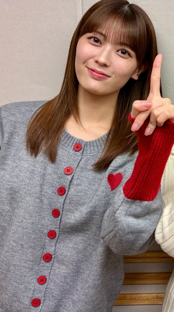 岩本蓮加さんチェキ 岩本蓮加 直筆サイン入り チェキアルバム 乃木坂46 雑誌 懸賞