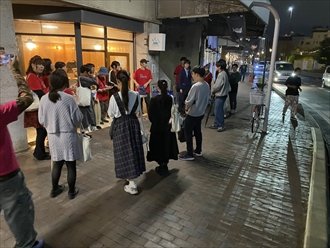 2025年10月25～26日にかけて開催された「第22回とよはし街かど文化祭sebone」に、駒木ゼミ３年生（13期生）が参加し、研究発表や運営ボランティアを行いました。
taweb.aichi-u.ac.jp/regional-polic…
お世話になった地域の皆様に、お礼申し上げます。
#愛知大学 #地域政策学部 #sebone