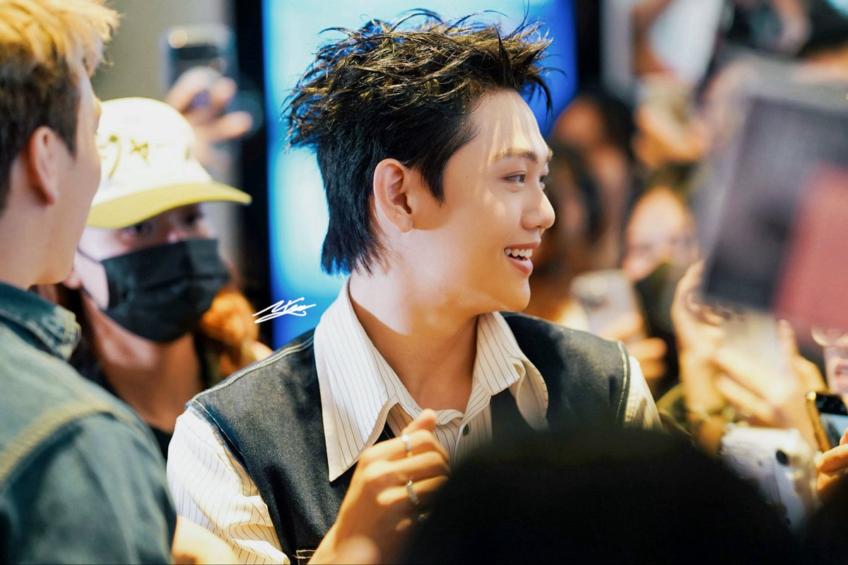 jaysonlei2404's tweet photo. love 🐭💛 #Jaysonlei https://t.co/jpXKZm29ip