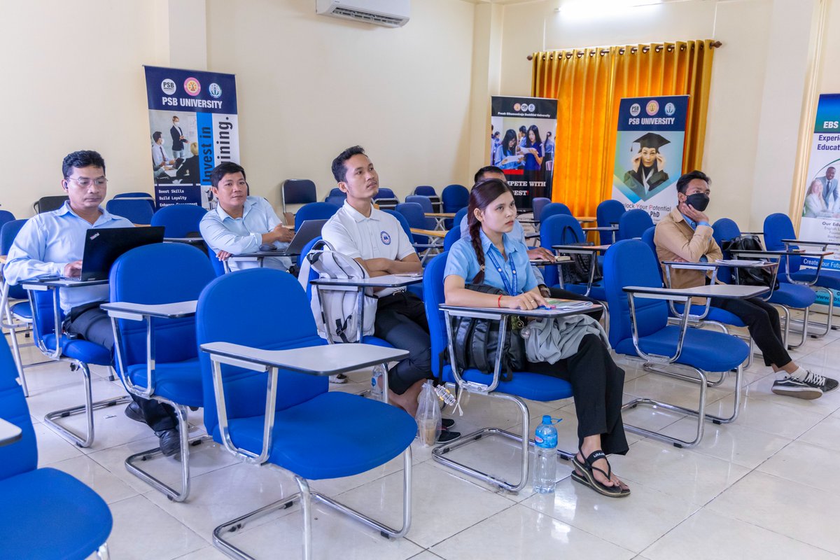 psbuinter's tweet photo. Join us for an engaging and practical training session with expert facilitator Mr. Steve Cochrane, designed specifically for Bachelor’s degree students.

#BachelorStudents #CommunicationSkills #CapacityBuilding #SteveCochrane #ProfessionalDevelopment #PhnomPenh https://t.co/CYmaUnTqou