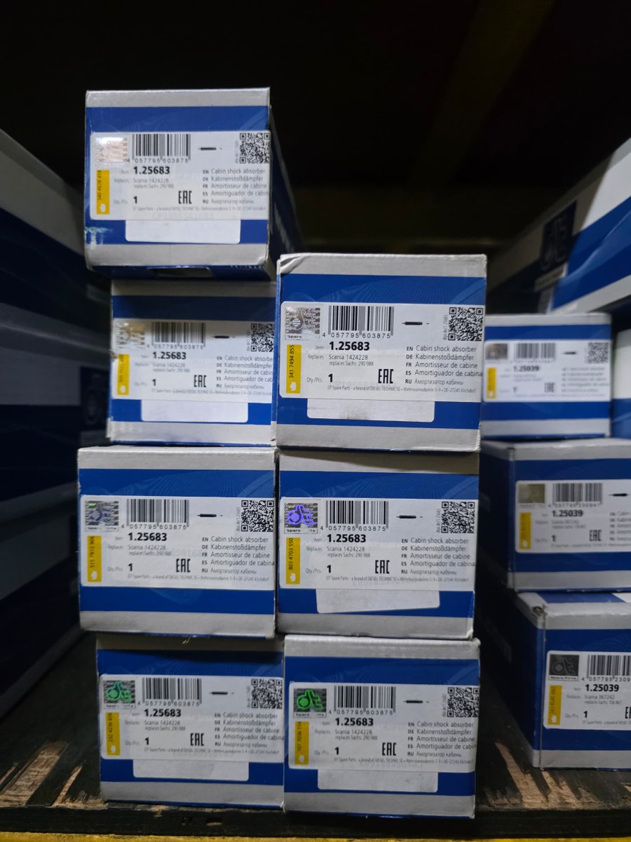 ssm_spareparts's tweet image. 🔧 Part of the Day 🚛
 Diesel Technic (DT) 1.25683 DT — Cabin Shock Absorber for Scania PGRT (114,124)
Smooths out vibration &amp;amp; road shocks for a better drive. 💪
✅ No Fakes. No Gimmicks. Just Quality.

#SelayangMuhibbah #DieselTechnic #PartOfTheDay #Scania #SSM40Years