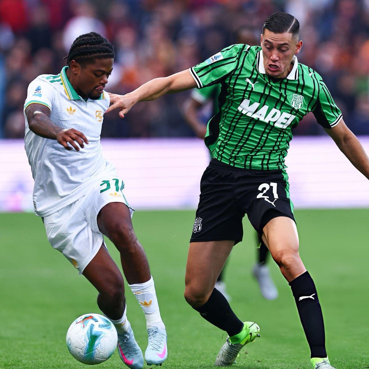 🇮🇩 October brought mixed fortunes for Indonesia’s European-based players against AS Roma. 

On October 2, Calvin Verdonk celebrated a 1–0 win at the Stadio Olimpico in the UEFA Europa League. But on October 26, his national team captain, Jay Idzes, couldn’t match the result—his