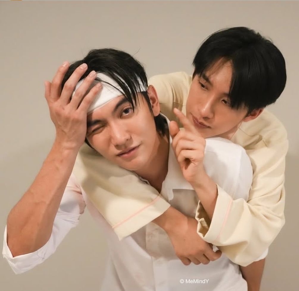 hourlybossnoeul's tweet photo. p’cir and his pouty baby — 🐹 https://t.co/1Sfq74VqG7