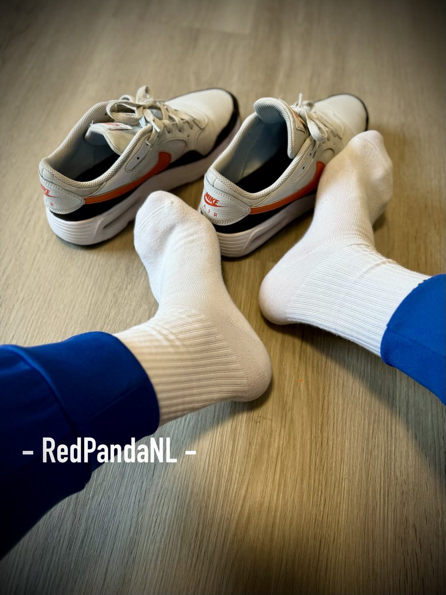 RedPandaNL_89's tweet photo. Repost if you want to touch it or tell me what you would like to do 😏 #gay #sportswear #nike #socks #gaysportswear #gaysocks #gayfeet #sniffing #sporty #gear #gayfeet #gaysocks #feet #kink #dom #sub #switch #sokken #gayfeetlicking #gayfeetsniffer #gayfeetslove #gaysportswear https://t.co/TusKIt9KZb