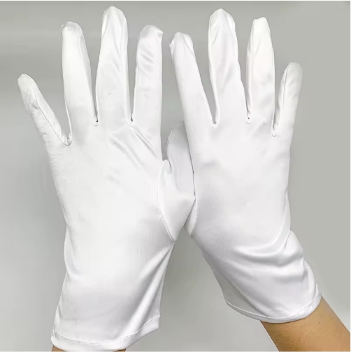 hmdglove's tweet photo. Achieve a showroom shine with our ultra-soft microfiber gloves. They conform to every contour, safely cleaning dashboards, vents, and steering wheels. Scratch-free &amp; highly absorbent.
https://t.co/fnKnBjboad
#CarDetailing #AutoCare #CarCleaning #MicrofiberMagic #DetailingTools https://t.co/gqQ3ccOc2C