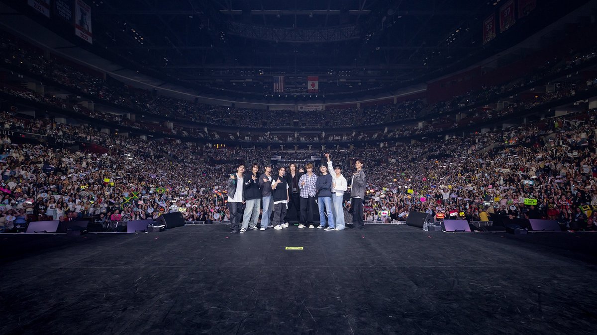 such a surreal moment to be a carat for 9 years.. &amp;I was the one who created <a href="/SVTinFLORIDA/">#SVTinFLORIDA</a> Twitter account in 2019.. I made the profile pic &amp; Twitter header! I no longer run it (shout out to whoever does now 🥹) but to finally have them here in Florida! And look at the turn out😭