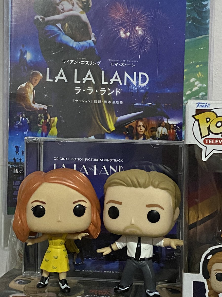 ชั้นจะร้องไห้ ที่แปลว่าจะร้องไห้จริง ๆ อะ ไม่คิดไม่ฝันว่าจะมีวันที่ได้มาเป็นของตัวเอง ขอคนเข้าใจหน่อย ฮือ ๆ 😭😭😭😭