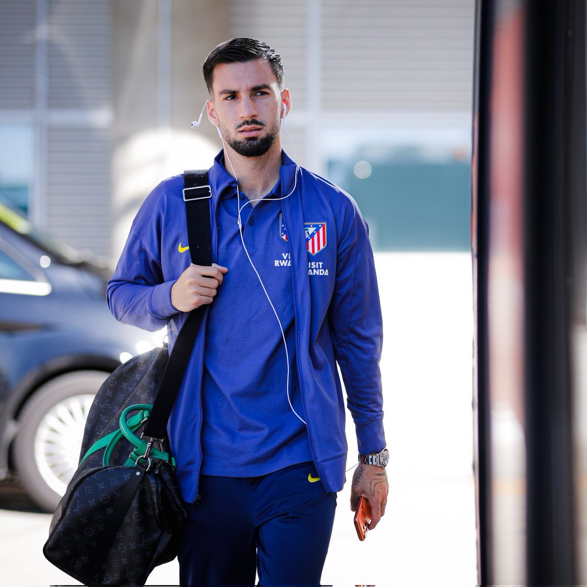 ¿Será hoy la primera gran noche de Álex Baena en el Atlético de Madrid?

👀🔴⚪