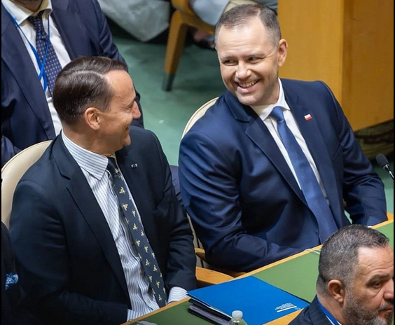Wisia_S's tweet photo. @Andrzej31263190 #Gady przeciw Polsce zawsze RAZEM❗👿 https://t.co/TeLs2NXTyD