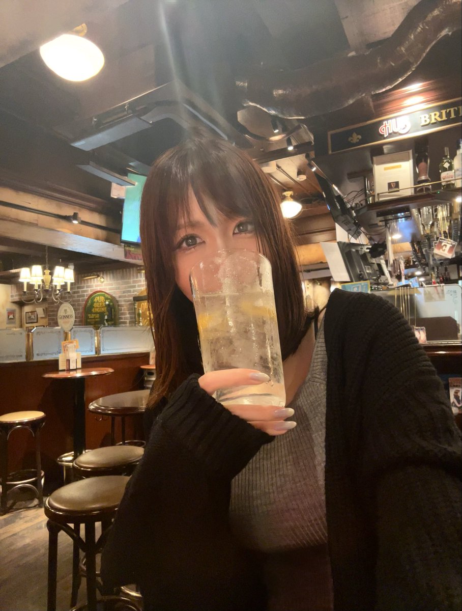 昨日0次会で初めてHUBさんの調理系フードたべたのですがめっちゃおいしいですね！？お酒にあうー☺️もっと早く頼んでみたらよかった🐙

久しぶりにタランチュラたくさん飲めてうれしかったです♡♡