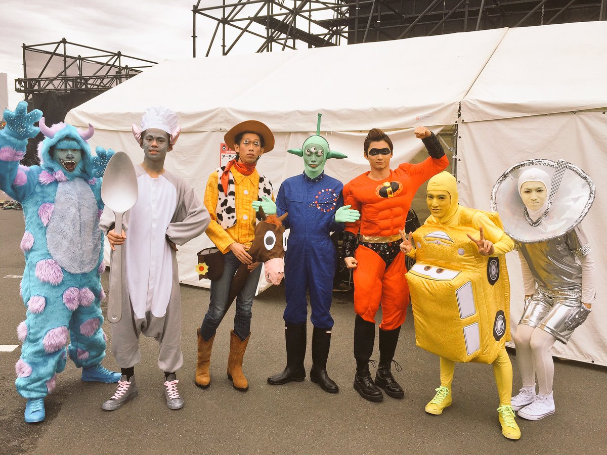 grgr33333's tweet photo. ちなみに超特急の過去のガチ仮装がこちら💁 https://t.co/L6p3m1yg5L