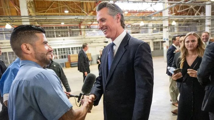 Delcroixx's tweet image. Un festival de #cinéma organisé dans la prison de #SanQuentin en #Californie lefigaro.fr/cinema/un-fest… via @Figaro_Culture