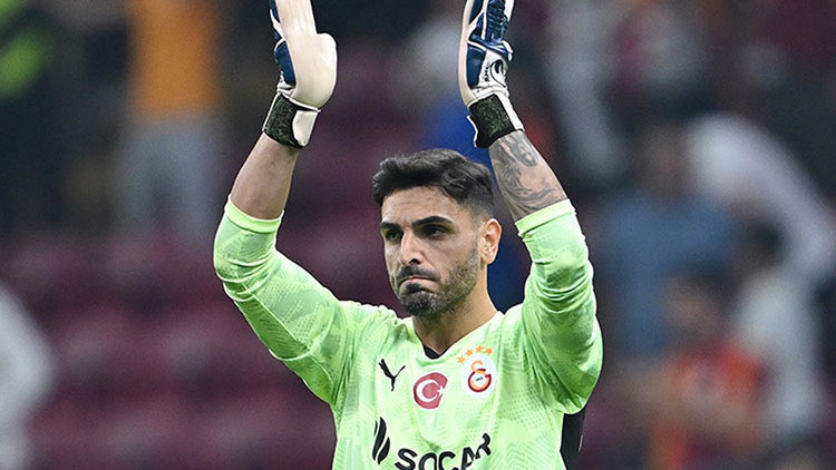 Murat Ağırel:

“Galatasaray forması giyen Günay Güvenç eski takımında bahis oynadığı iddia edilerek kadro dışı bırakılmıştı. Bu sadece medyaya düşenler.”