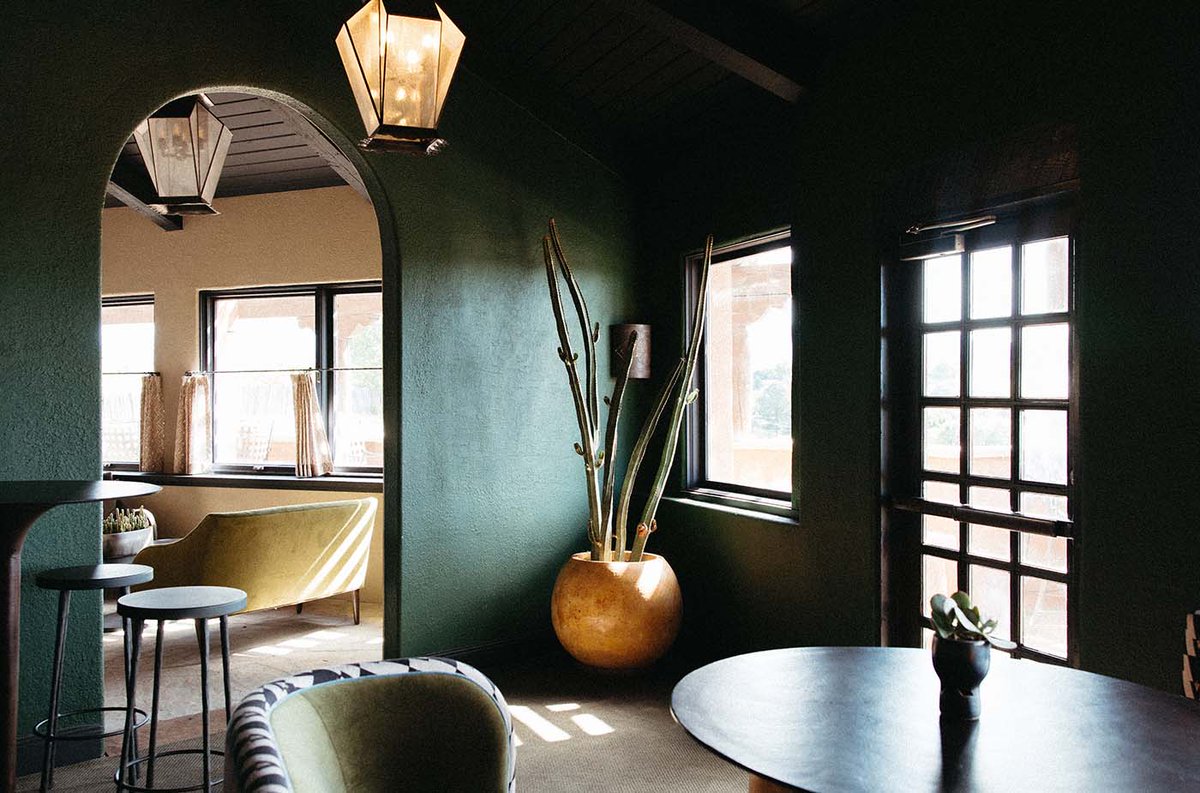 A new chapter for Santa Fe’s storied hotel scene, Hotel Glorieta blends the spirit of the Southwest with a contemporary sense of escape... we-heart.com/2025/10/27/hot…