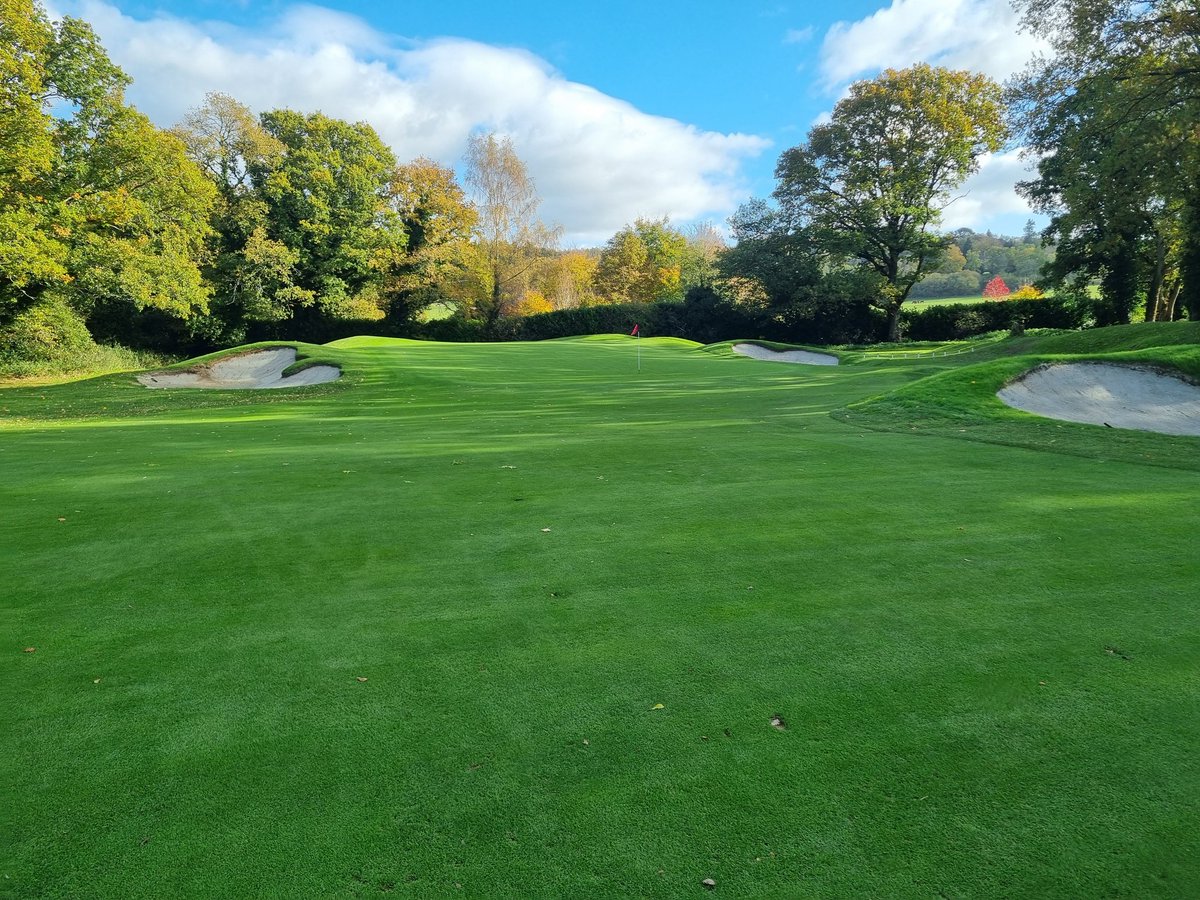 UltraSoil's tweet image. GYP-FLO going out on greens and approaches to keep this place looking as magnificent as ever. #workingwithnature