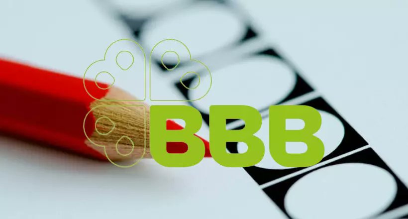 Johvsinderen's tweet image. Landbouw straks weer in verdomhoek om't gehele Stikstofspook op te lossen en "onteigening" is het toverwoord voor CDA, Gl-PvdA én D66! Beste kiezers van NL stem ze weg, weet dat je hiermee het hart uit 't platteland snijdt waar u altijd welkom bent voor voedsel of om te schuilen!