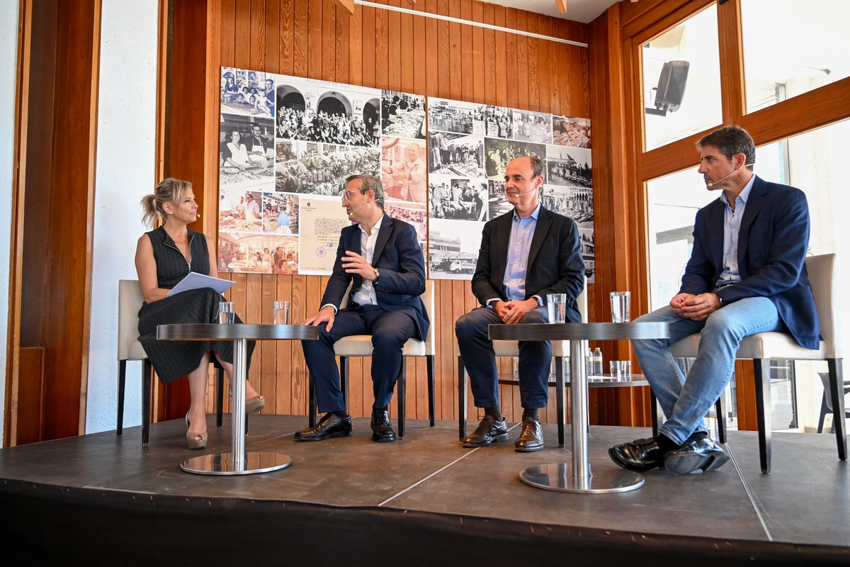 El evento reunió a representantes institucionales, empresariales, académicos y sociales para reflexionar sobre los retos y oportunidades del territorio desde una visión basada en la sostenibilidad, la innovación y las personas

#IForoAvanzandoVegaBaja