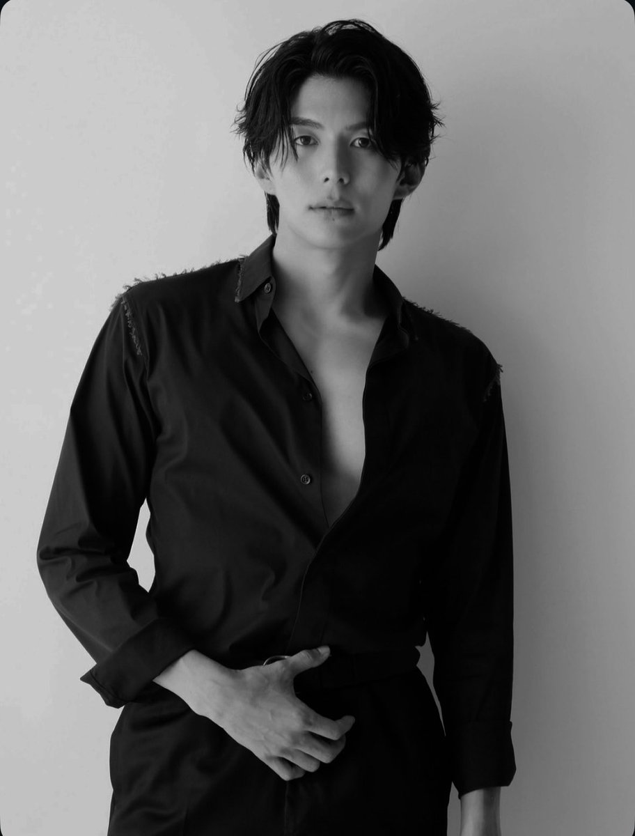 MASATOKUNIGAMI's tweet photo. 【NEWS】
いつも応援ありがとうございます。
このたび、ファンクラ��
「KUNIGAMI-VAULT」 がスタートします💎

ファンクラブサイトのURLは
11月1日（土）13:00に公開予定🗓

ここでしか見られない時間を、
皆さんと共に刻んでいけたら嬉しいです🌙

#KUNIGAMIVAULT #国上将大 https://t.co/NP5nwJZ7Cv