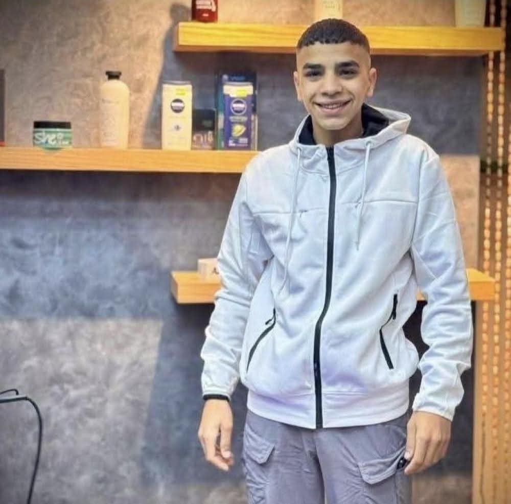 On October 23, 2025, Israeli soldiers shot and killed 18-year-old Muhammad Abu Hanin without provocation.
The crime took place in the Askar refugee camp, east of Nablus, in the West Bank.