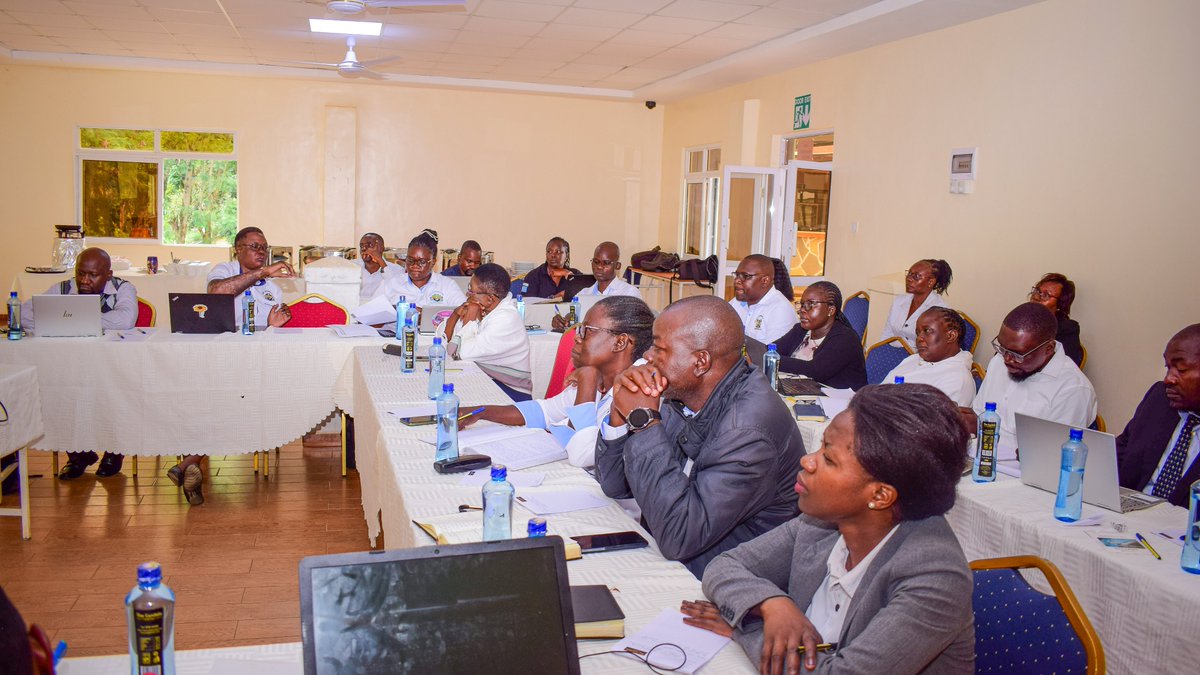 RHARK7's tweet photo. With the @of_siaya #RMNCAHAct2024 & AYP Action Plan 2025-28 in place, we are engaging multisectoral conversations to improve strategies that will ensure effective implementation to meet #ASRHR needs of #AGYWs, strengthen #AYFS & promote access to quality info/services.
@TICAH_KE https://t.co/W6ziylZR4y