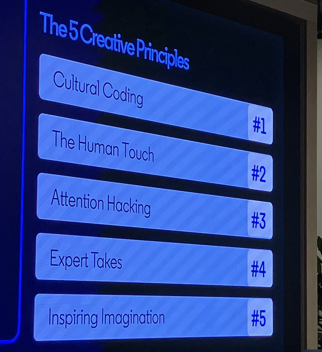 CriB3001's tweet image. @LinkedIn AI ads are 30%: realistic, dynamic, revisited classics

What works:

creativity
talking to camera
authentic look
relatable
culturally relevant
emotive day in the life, to humanise
expert, conference stage for authority
story-led visions of the possible 

#CanvaWorldTour