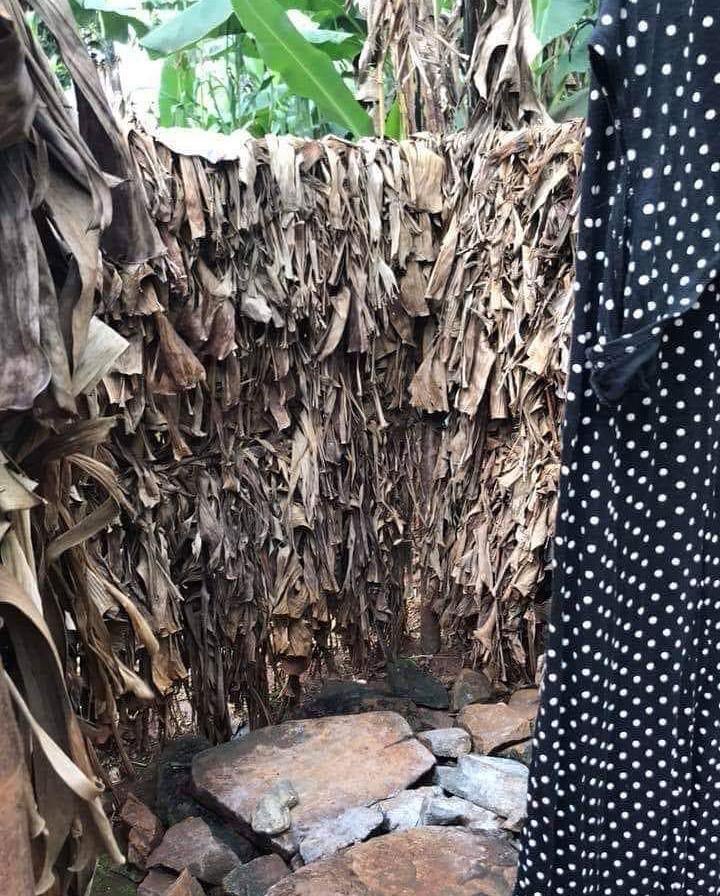 polycap278's tweet photo. Now a planned kid thinks that this is a shrine 😭😹 https://t.co/uitjxU9c9X