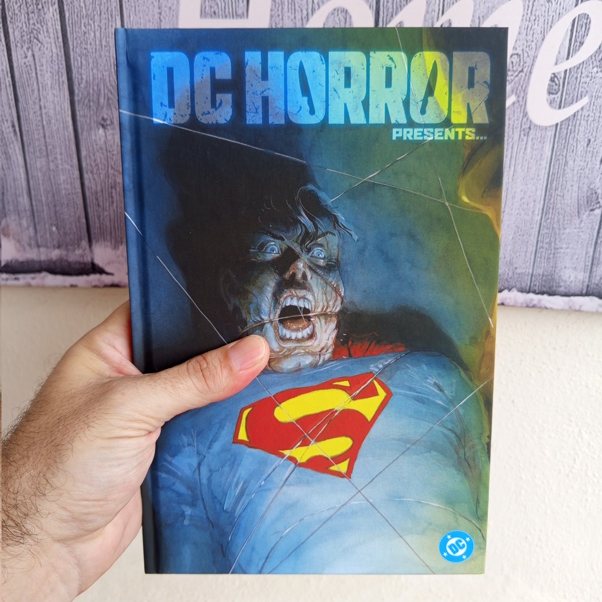 nandoman1905's tweet photo. Muy entretenida antología de historias de terror protagonizadas por diferentes personajes del Universo DC. Publicado por @PaniniComicsEsp
Próximamente en el Especial Halloween de @PodcastTDT
#TDTPodcastHalloween #DCHorror #DCcomics #TDTPodcast https://t.co/ATSHeaGj63