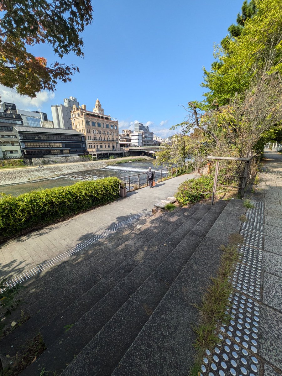 としさん2020 on X