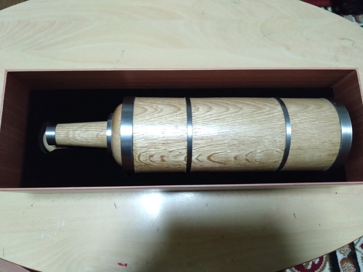 gfsss400's tweet photo. GOLDEN HIGHBALL届いた。
熟成ウイスキー楽しみ！ https://t.co/Cb0GWSPEgk