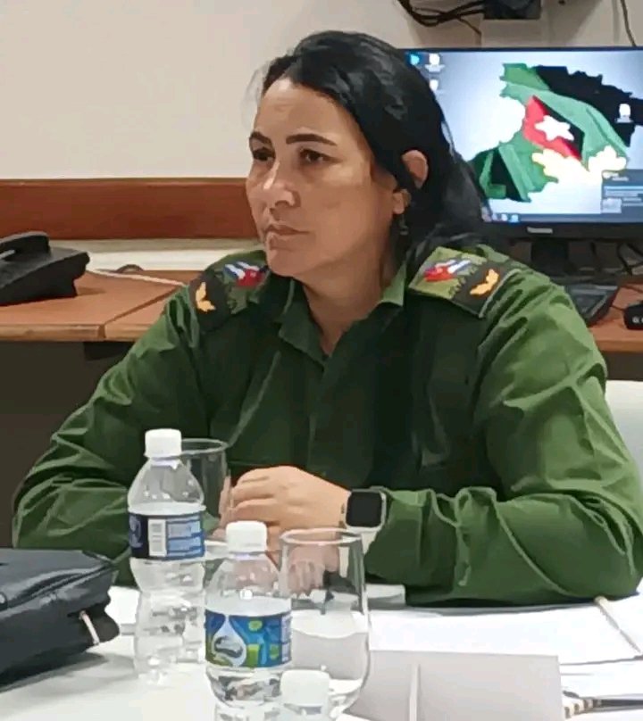 ramos_ilia55149's tweet photo. 📣✌ Yudelkis Ortiz Barceló, presidenta del Consejo de Defensa Provincial, llama a la unidad del pueblo de Granma para enfrentar las adversidades que se deriven del paso del 🌀#Meliss #ComercioGranma
#ComercioMasó
#UEBReneRamos
@BorgesOlivero
@AlvarezRaicel
@YusmarisTo13836 https://t.co/1Q504tVx02
