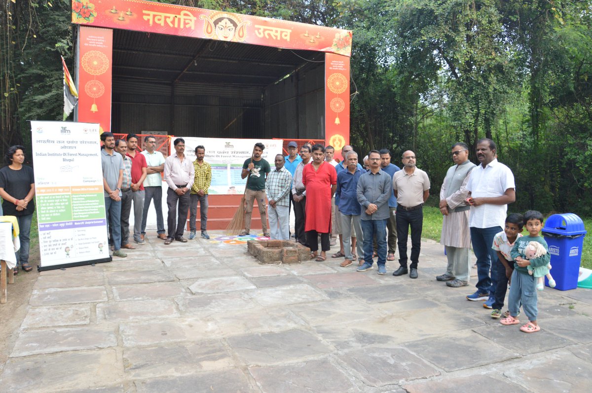 IIfmBhopal's tweet image. Indian Institute of Forest Management (IIFM), Bhopal, organized another cleanliness drive under the nationwide “Special Campaign 5.0 for Institutionalizing Swachhta and Minimizing Pendency” from 8:00 to 9:00 AM in IIFM residential campus - Vanika Colony. #SpecialCampaign5 #IIFM