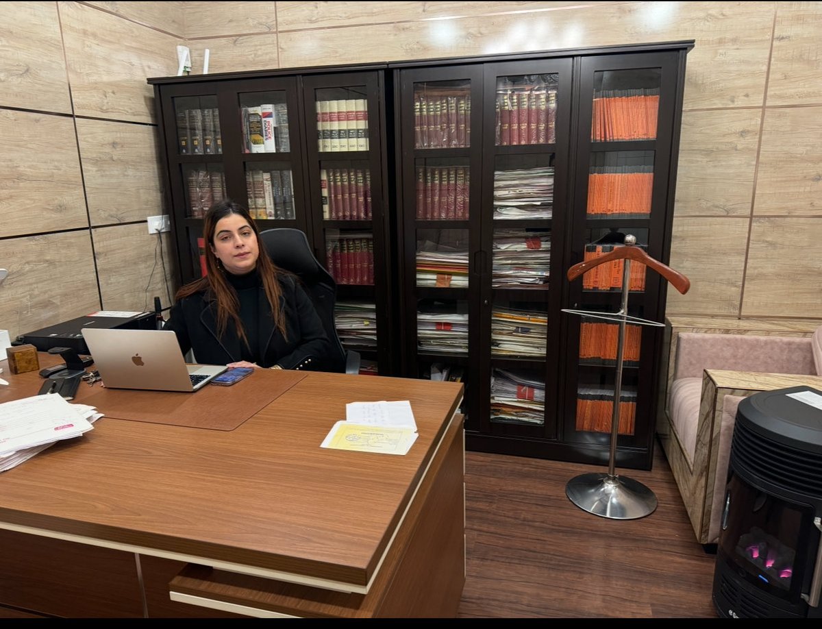 AdvocateAhra's tweet photo. Cases are won here… not in court. https://t.co/3AvI8lWBAV