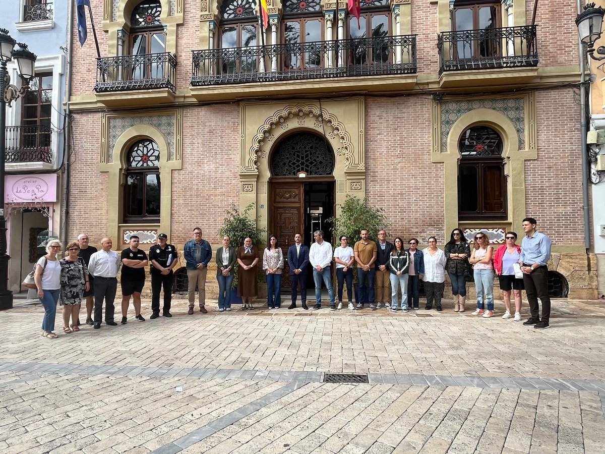 ◼️Minuto de silencio en memoria de la joven de 19 años presuntamente asesinada en Librilla.

Todo mi cariño y mi más sentido pésame a familiares y amigos. 

Mi más absoluta condena a la violencia machista. Sigamos luchando juntos para erradicarla de nuestra sociedad.