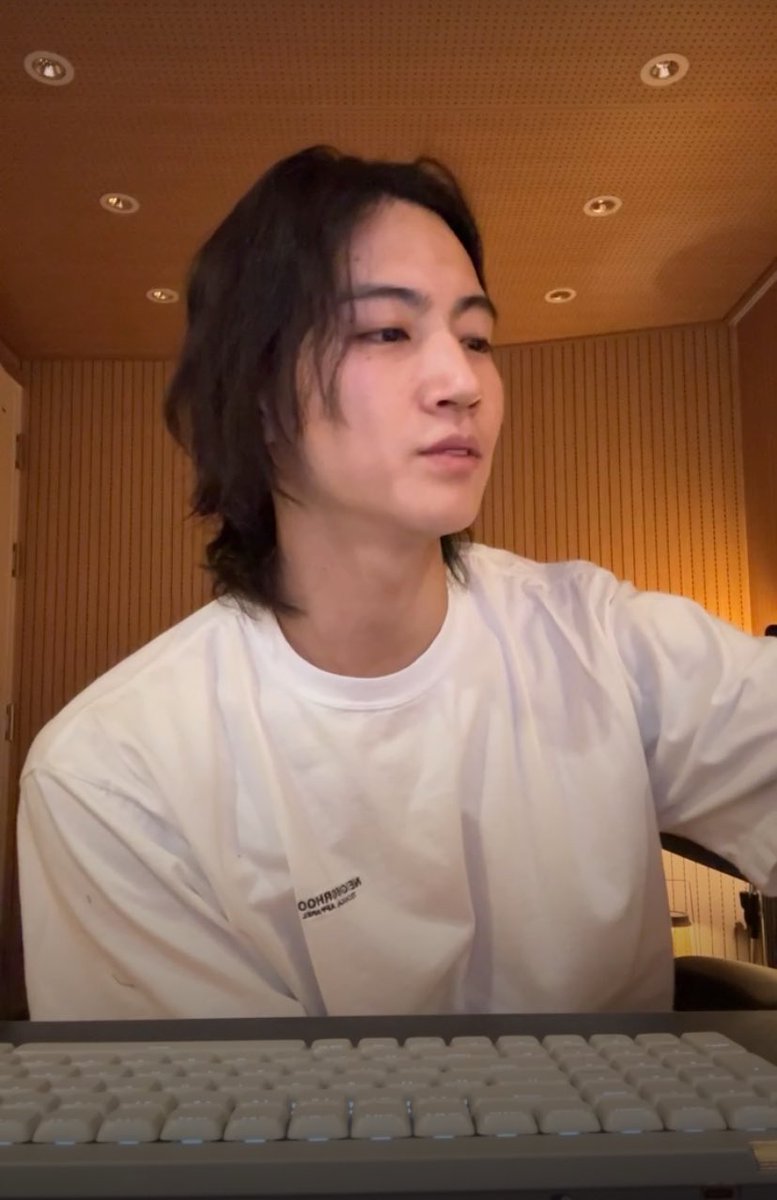 jay b is live on instagram!