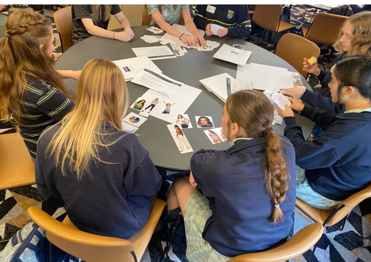 ExposeData's tweet image. We were honoured to take part in @HerTechPath&apos;s Dare to Dream event yesterday. 150+ future female STEM leaders came together to explore the endless possibilities in technology careers.  We can’t wait to see the industries they’ll transform. 🌟 #WomenInSTEM #HerTechPath